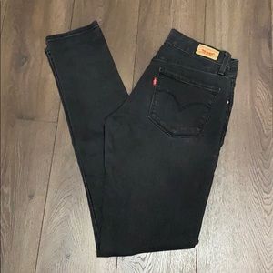 Levi’s Mid Rise Black Jeans